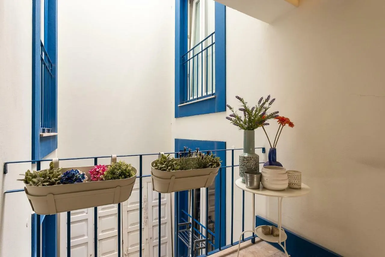 Apartment 28 Tram Duplex Lisboa