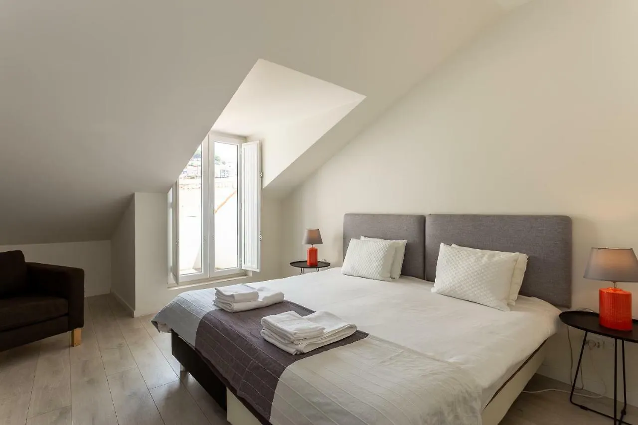 Apartment 28 Tram Duplex Lisboa